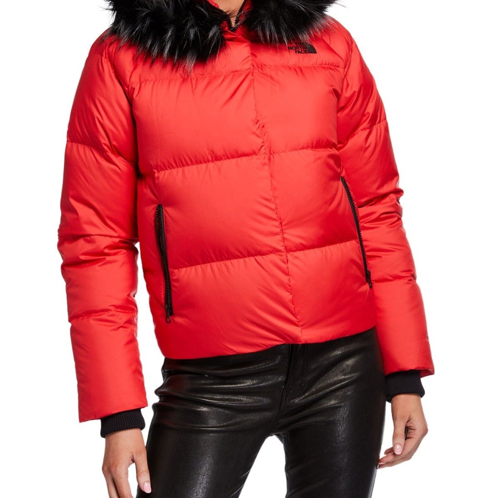 The north face women’s Dealio 550 cropped puffer jacket size M